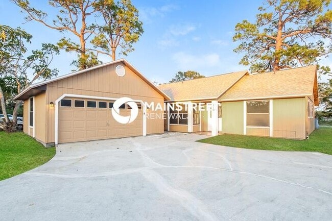 Photo - 3 Bedroom Pet-Friendly Home in SEBASTIAN, ...