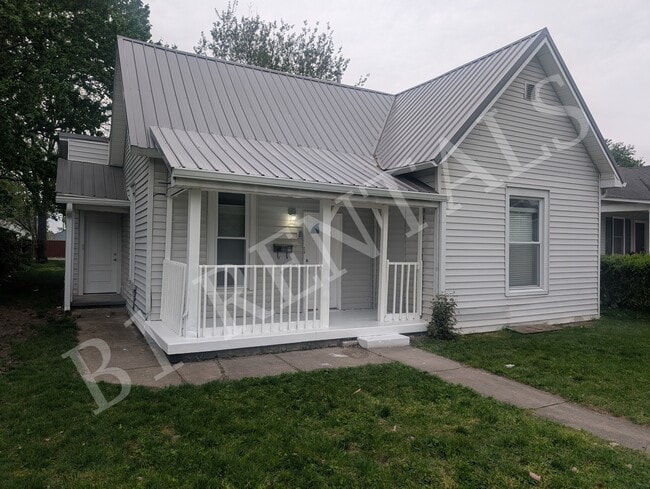 Building Photo - 615 N Blish St