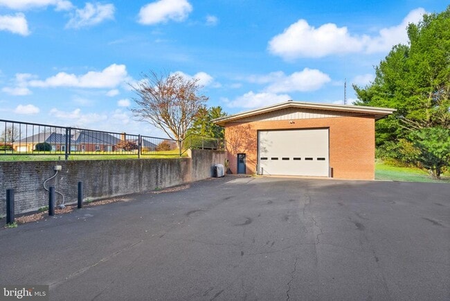 Photo - 318 Evergreen Mills Rd Apartamento