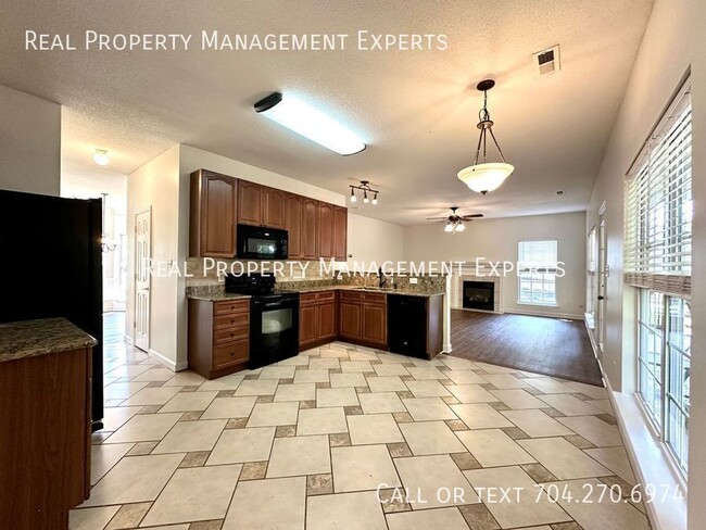 Photo - 4775 Covington Dr NW
