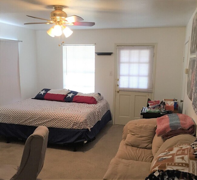 Photo - 4511 Avenue B Unit B