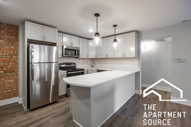 Photo - 1214 N La Salle Dr