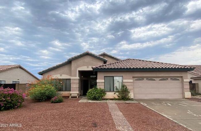 Spacious 5-Bed, 3-Bath Home with Modern Up... - Spacious 5-Bed, 3-Bath Home with Modern Up...