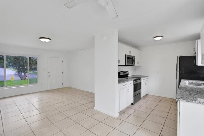 Photo - 1034 Sparkman St