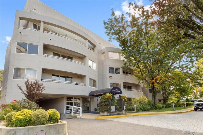 Photo - 100 Cutter Mill Rd Unit 3F