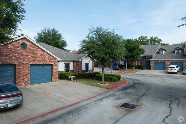 Building Photo - Cedar Park Townhomes- Income Restricted
