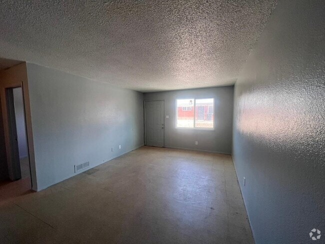 Building Photo - 423 Dallas St SE Unit C Rental