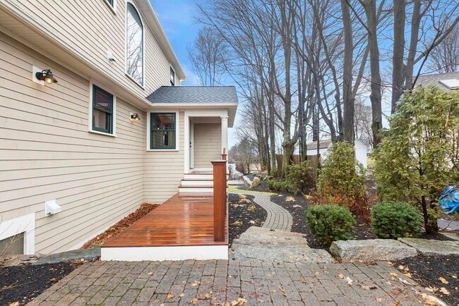 Photo - 24 Elm St