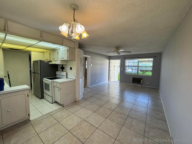 Photo - 1710 McKinley St Unit 5