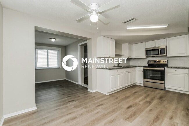 Photo - 3 Bedroom Pet-Friendly Home in NEW PORT RICHEY, FL with Main Street Renewal