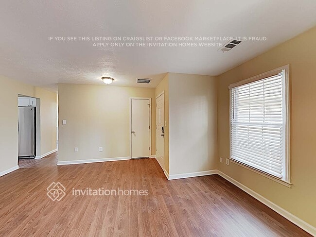 Photo - 103 Honeysuckle Ln