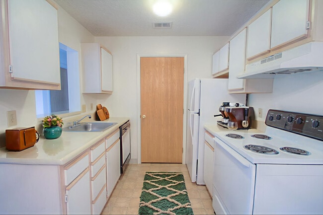 Building Photo - Mallard Glen