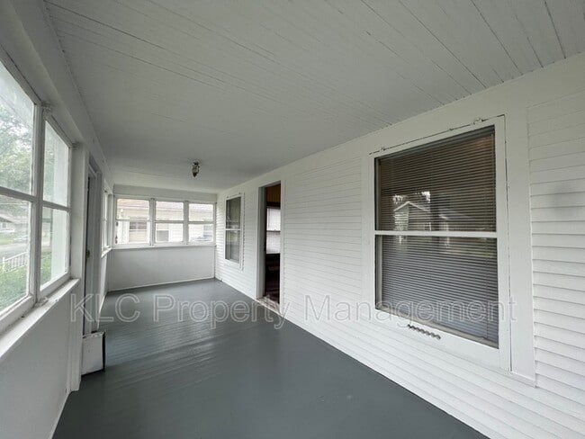 Photo - 3116 E 7th St