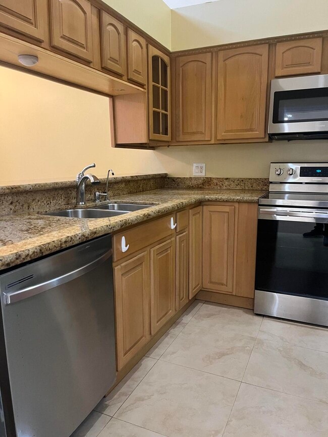 Photo - 7420 Champagne Pl