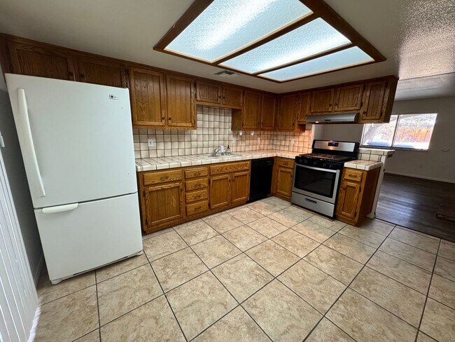 Photo - GRA916 Unit Apt. A