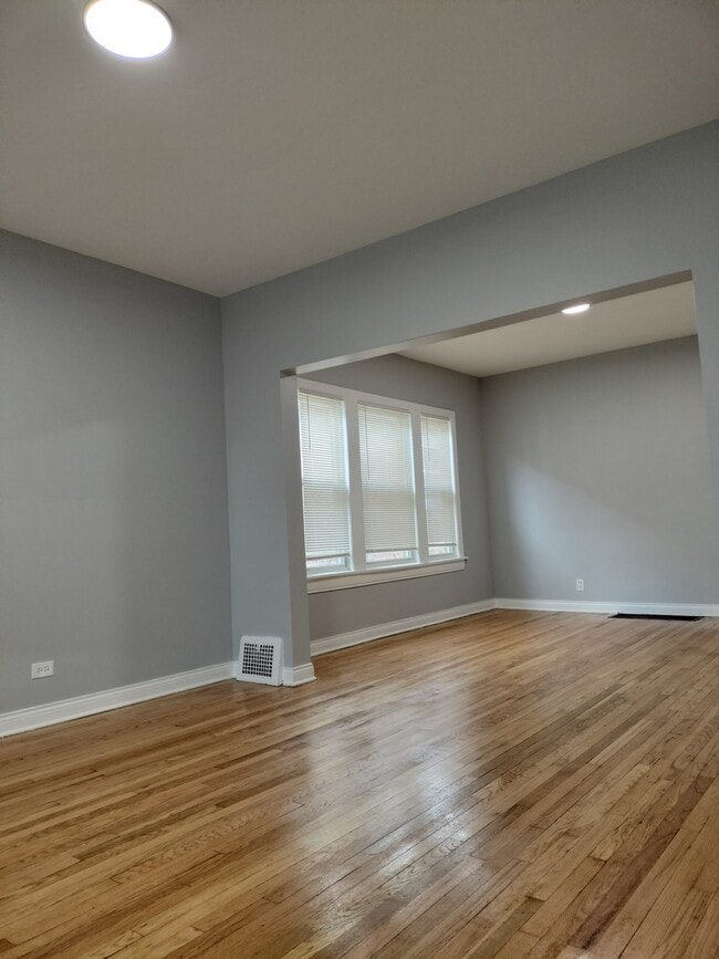 Photo - 1344 W 98th Pl