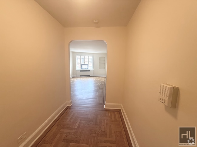 Building Photo - Jane Street Rental