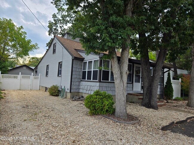 Photo - 40 Red Wing Ave