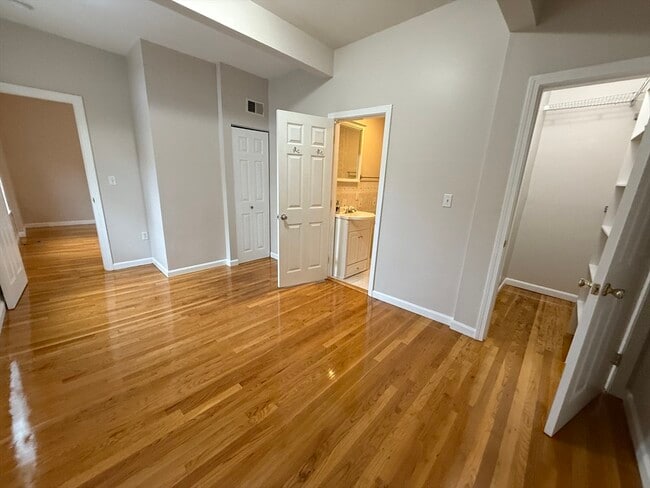 Photo - 15 Adams St Unit 3