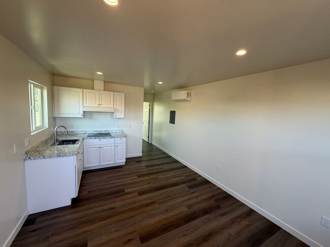 Building Photo - 4813 Almaguer Ave
