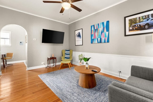 Photo - 203 W Magnolia Ave Unit SI ID1496378P