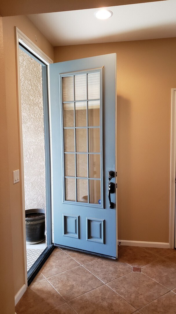 Photo - Beautiful Traditions Single Story Home is Centrally Located Near Shopping/101 Frwy