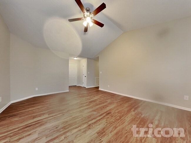 Photo - 69 Gray Ghost St