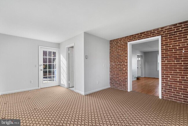 Photo - 6130 11th Rd N