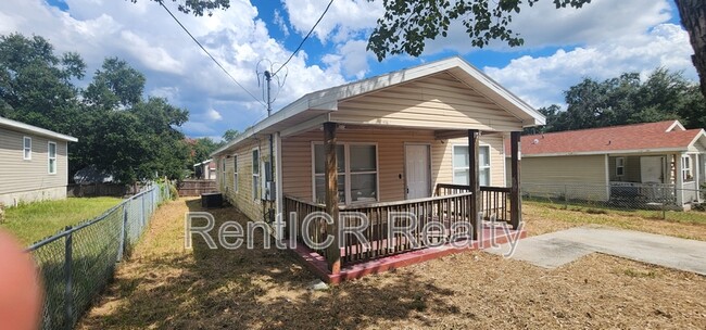 Photo - 3805 Carroway St