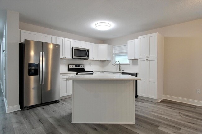 Photo - 5380 Highview Dr