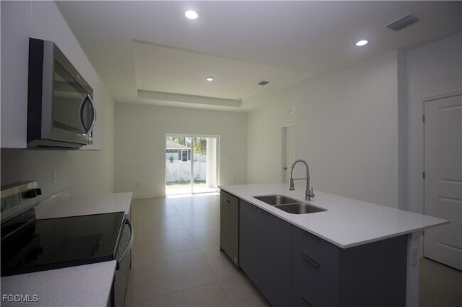 Photo - 1260 Milwaukee Blvd