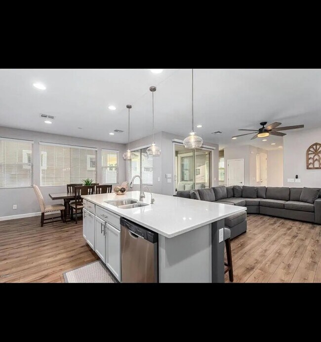 Photo - 2264 S Henry Ln