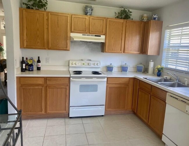 Photo - 128 Red Maple Pass