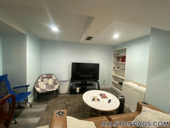 Photo - 53 Gardner St Unit B