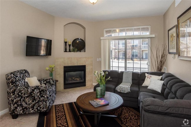 Building Photo - 7440 S Blackhawk St Rental