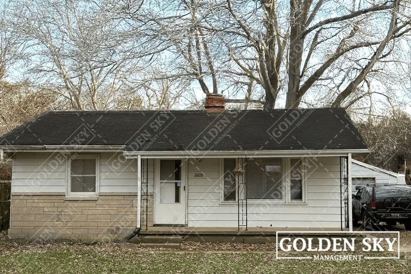 Photo - 1609 E Dartmouth Ave