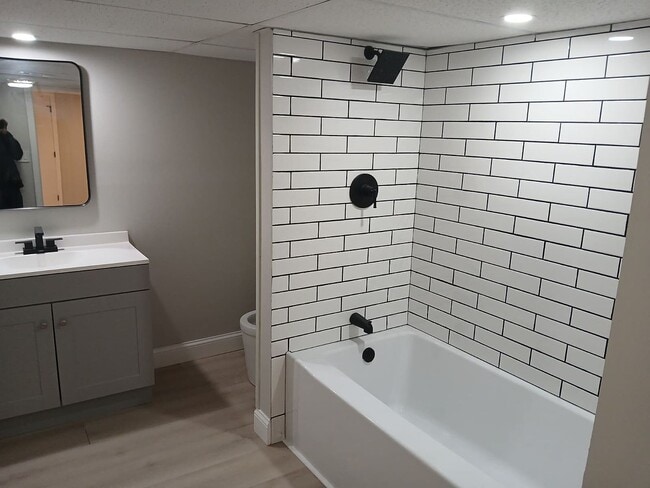 Photo - 150 Melville Ct