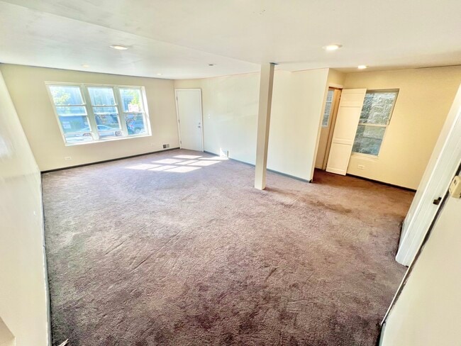 2146 W Huron St Unit 1