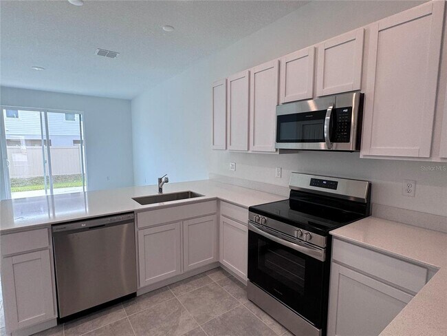 Photo - 2494 Skyline Lp