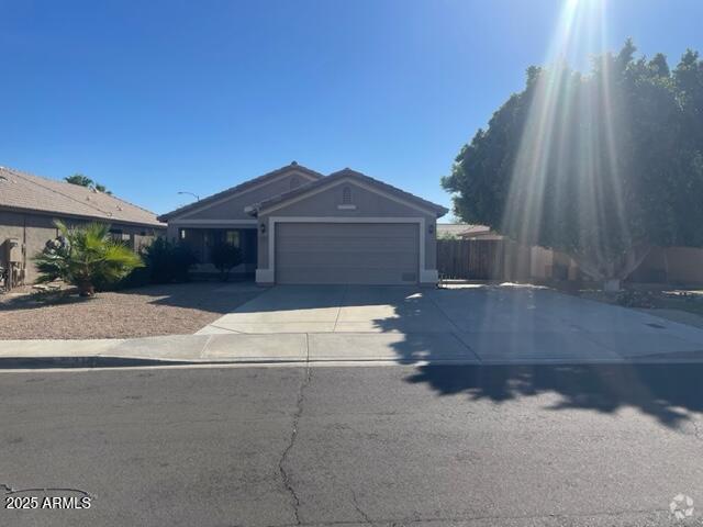 Building Photo - 9313 W Ross Ave Rental