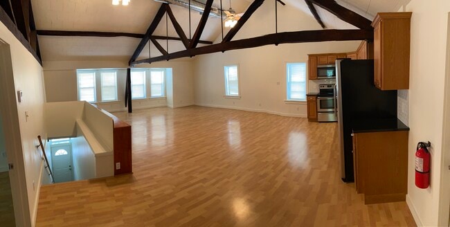 Photo - 114 S 6th St Unit Apt. A