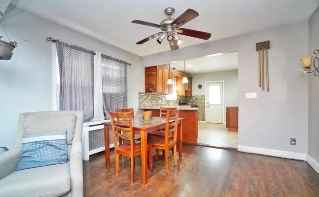 Photo - 140 Nicholas Ave