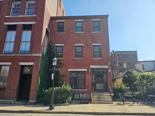 Building Photo - 192-194 Middle St Unit 1 Rental