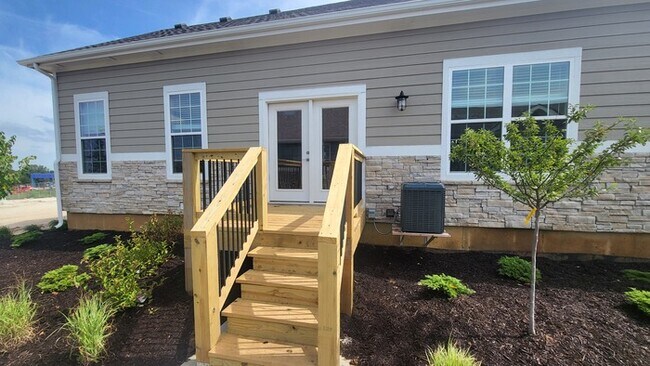 Photo - Maintenance free living in Blue Valley School district