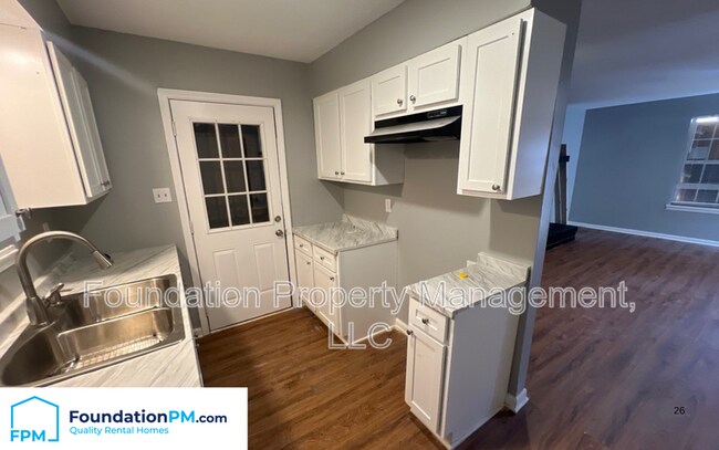 Photo - 826 Bitter Creek Cove