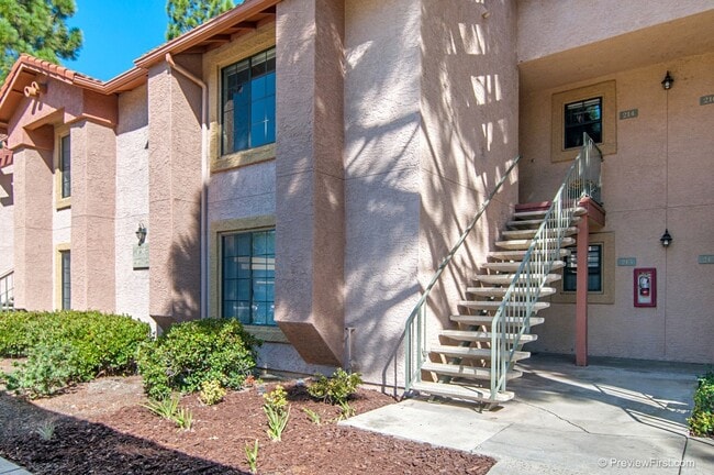 Building Photo - 12035 Alta Carmel Ct Unit 214