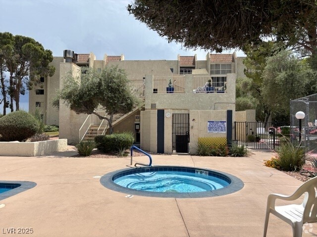 Building Photo - 750 S Royal Crest Cir Unit 325 Rental