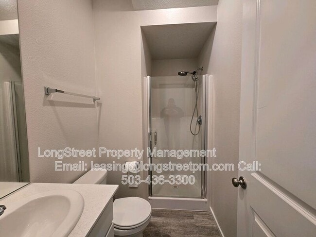 Photo - 412 Lost Lake St NE