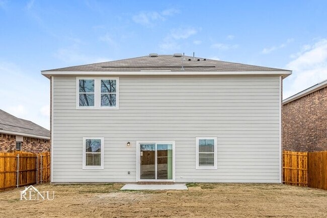 Photo - 506 London Dr