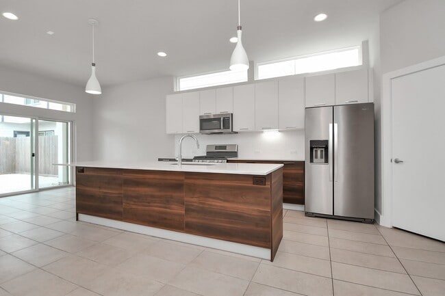 Photo - 4709 Oats St